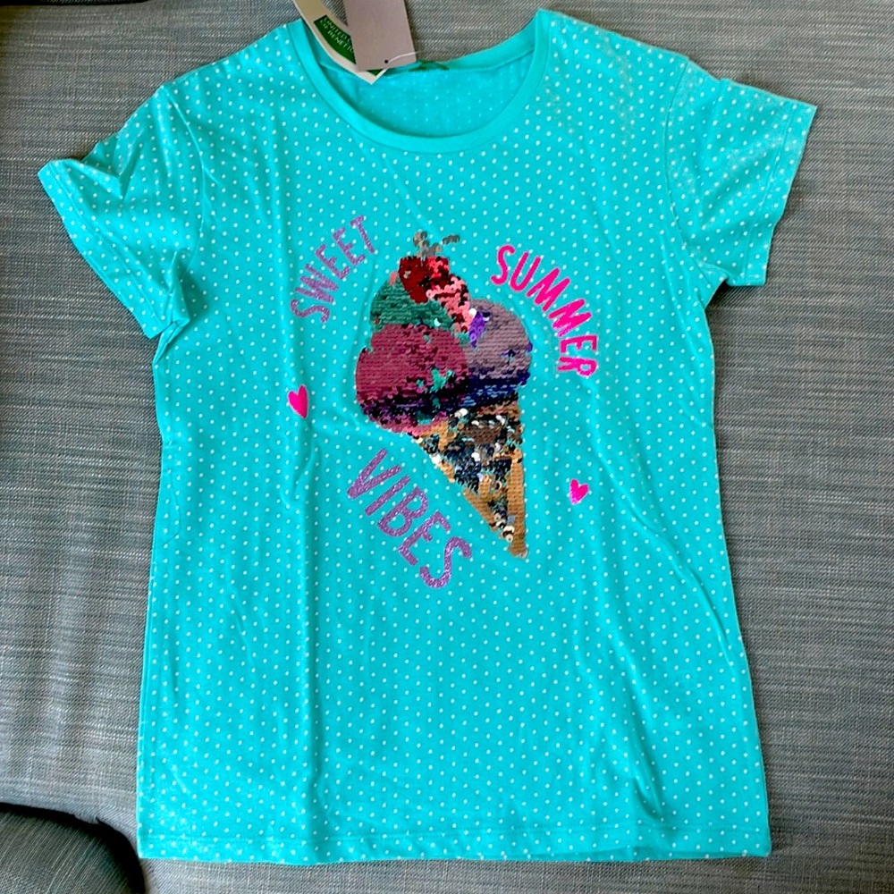 Benetton t-shirt with color change sequins new size XL girls